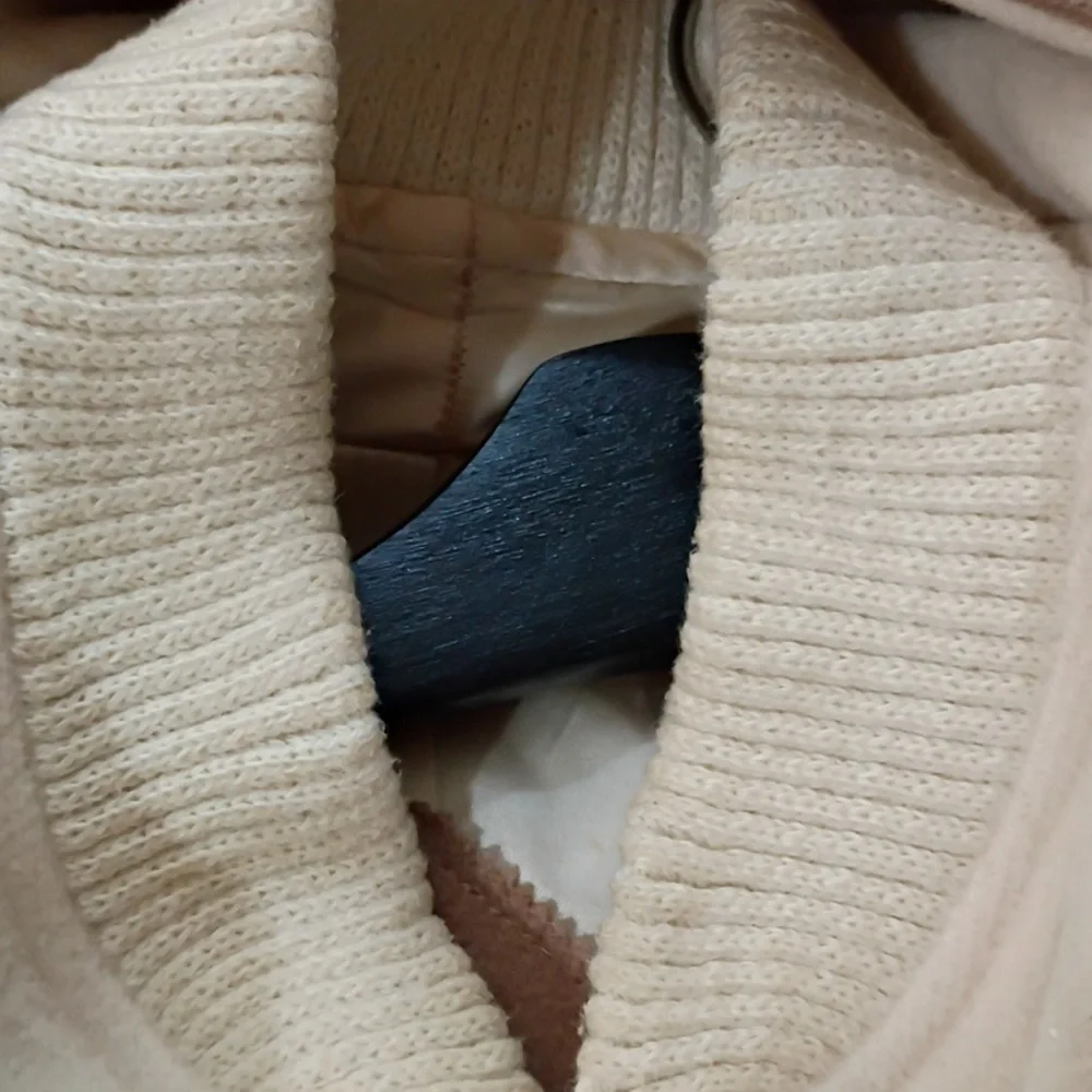 Elegant Tan Hooded Trench Coat 100% Wool Coat Pit To Pit 23".No Size Tag - Picture 14 of 14